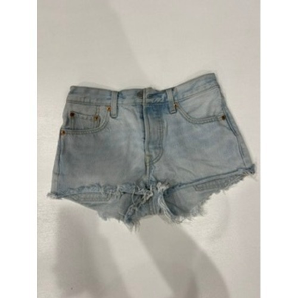 Levis 501 Original Cutoff Denim Shorts Light Wash Button Fly Frayed Hem Womens